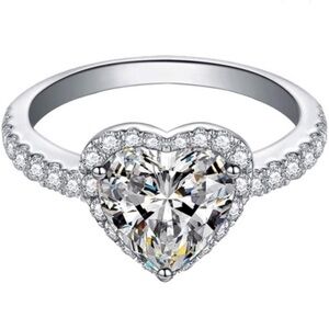 🆕 Codiea Exquisite Heart Shape Ring